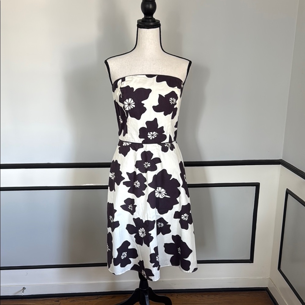 Floral Strapless Dress in dark brown and white